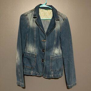 United Colors of Benneton Womens Size S Denim Distressed Jean Jacket Blazer
